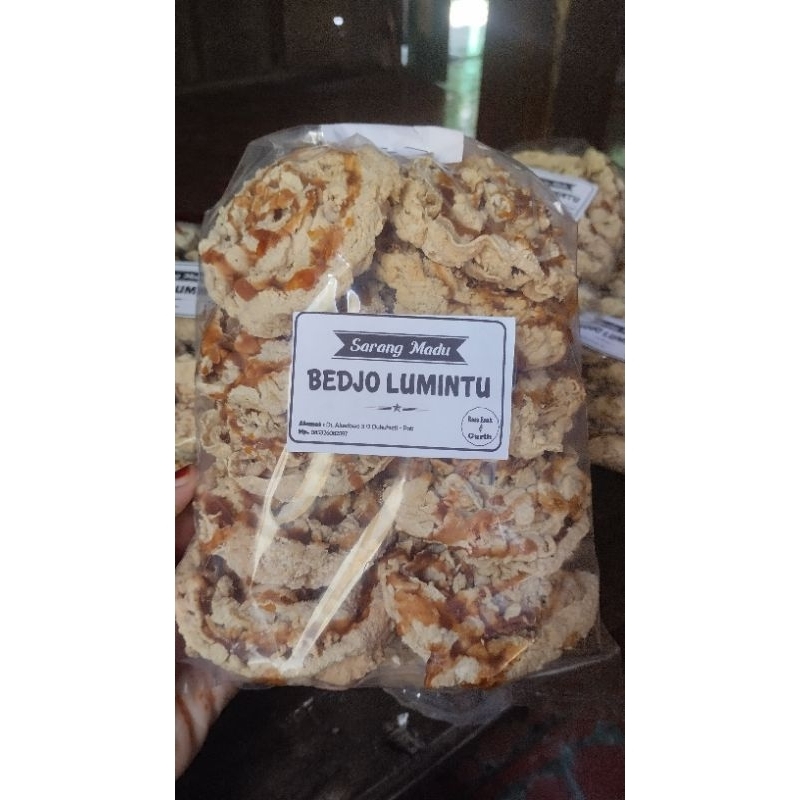 

(CEMILAN RENYAH) CARANG MADU / Sarang Madu Khas Pati-Jawa Tengah)- 1 Pack isi 10