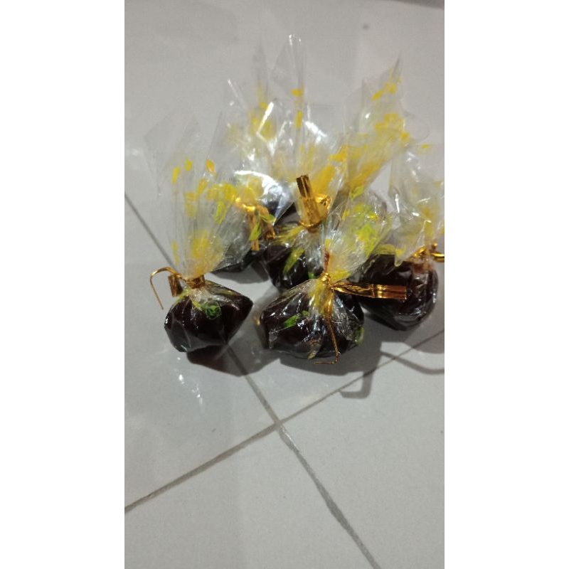 

Madumongsoketanhitam