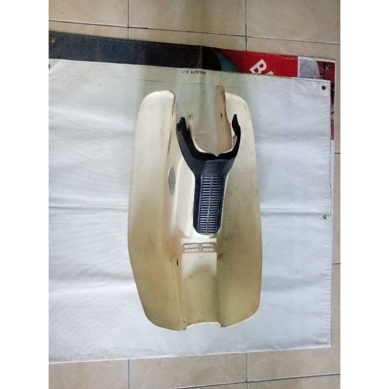 Sayap Tebeng Honda Astrea Star 800 Warna Putih Original Seken Copotan