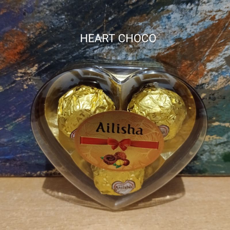 

Ailisha 37gr Kotak Mika Hati Love Heart Chocolate Milk Coklat Compound Susu Dengan Wafer dan Kacang di bungkus GoldFoil