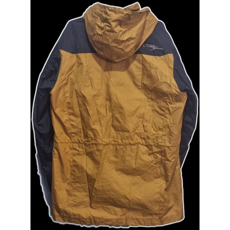 JAKET OUTDOOR BERHOODIE MOUNTAIN GEAR MADE IN CHINA LD 114 P 77