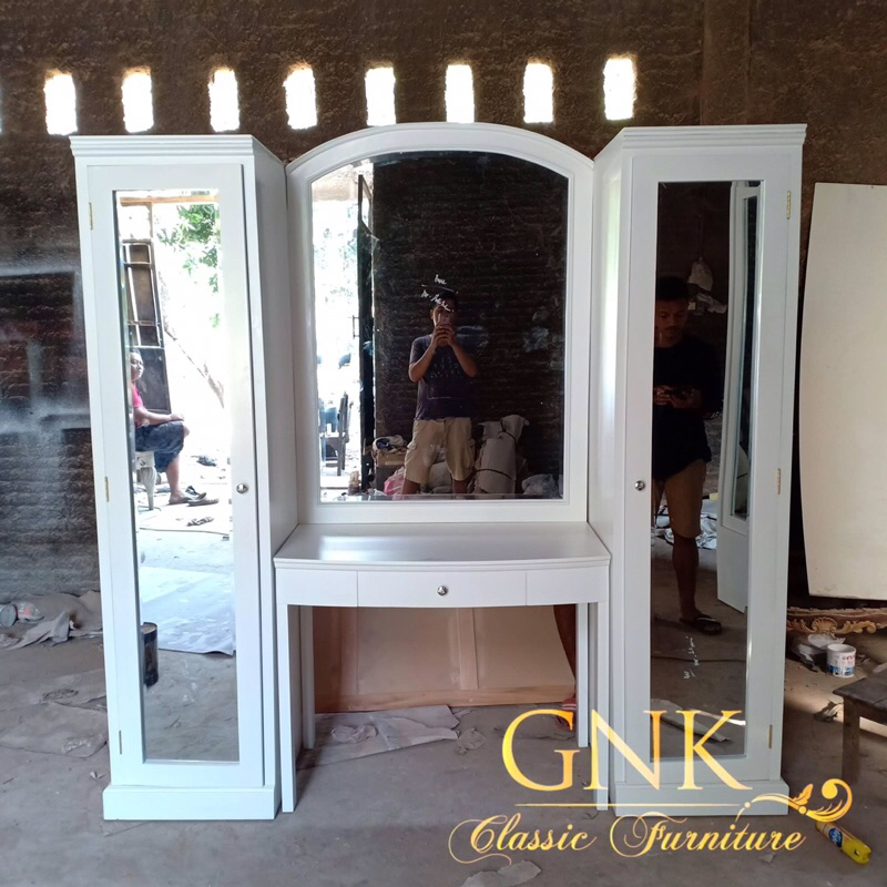 lemari hijab / meja rias custom cat duco