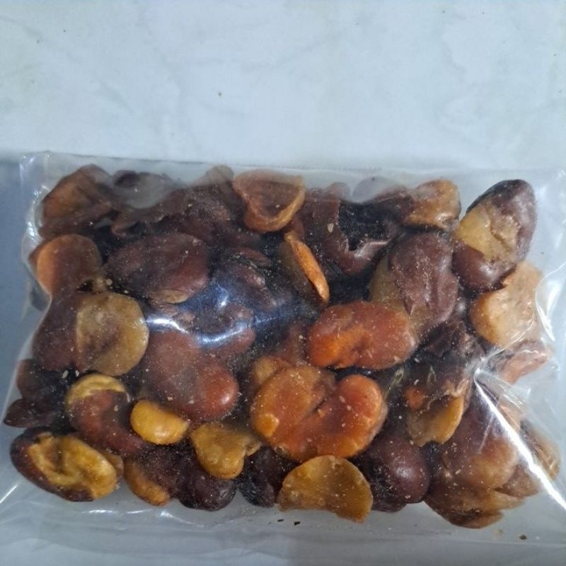 

kacang koro kulit asin