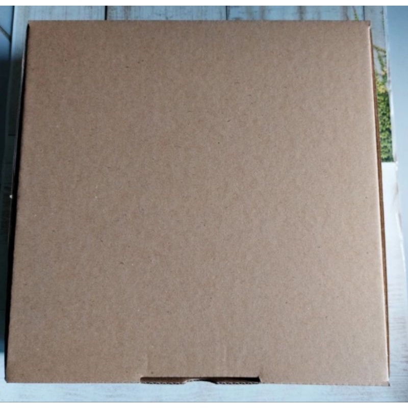 

Kardus 22x22x7 Box