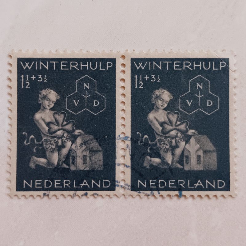 

(AG) Perangko Belanda 1944 Winter Relief - Symbolic Depiction 1½+3½ cent CTO