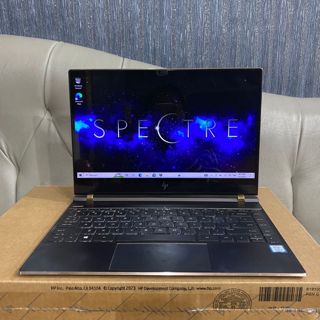 Laptop Mewah HP Spectre X360 13-af078TU, (Touchscreen), Core i7 - 8550U, Ram 16/ SSD 512Gb  Black Li