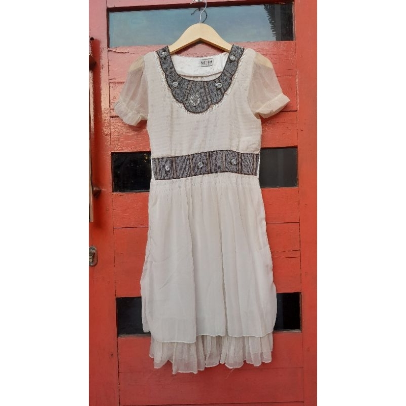 Dress Putih Sifon