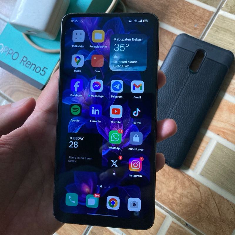 Oppo Reno 1 second minus