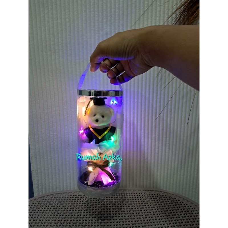 buket tabung boneka wisuda lampu