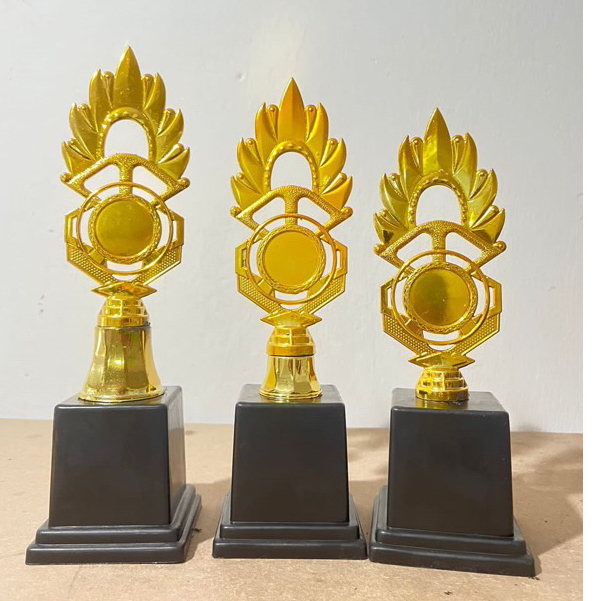 Piala Emas Piala Kejuaraan Piala Murah Piala Indonesia Piala event Piala Set Piala 1 set