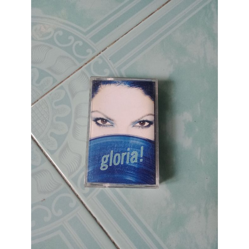 Kaset Gloria estefan Gloria