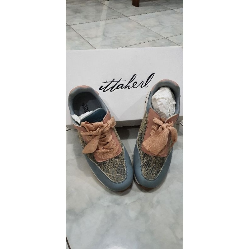 Ittaherl Rien Surprise Edition size 38