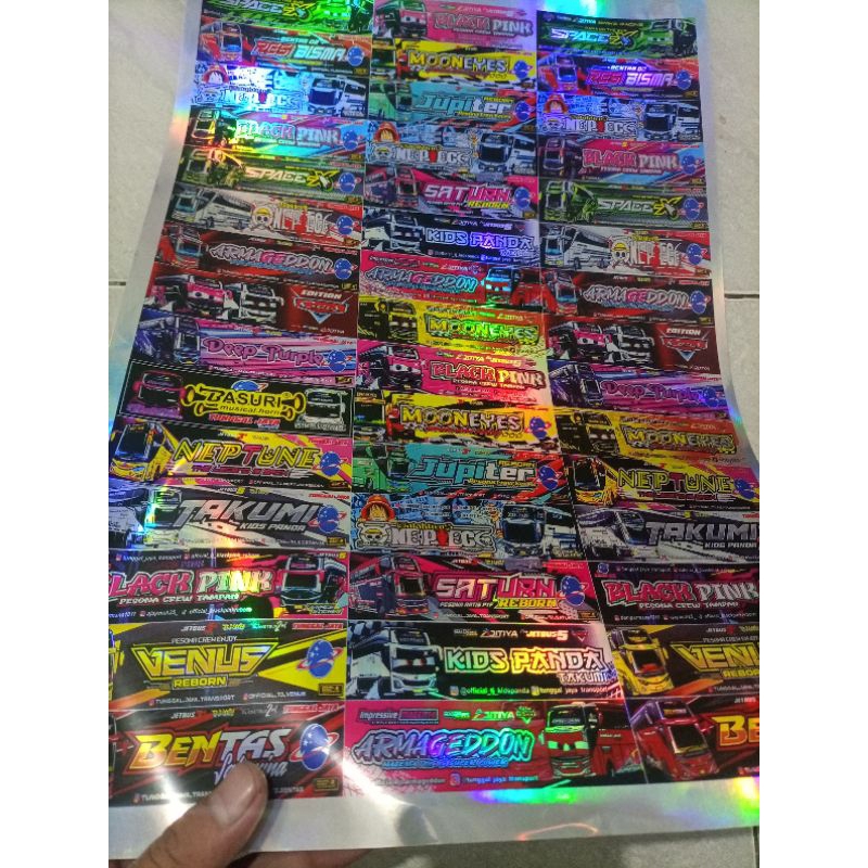 

1 LEMBAR 45 PCS STICKER BUS ARTIS TUNGGU JAYA HOLOGRAM FULL UNIT
