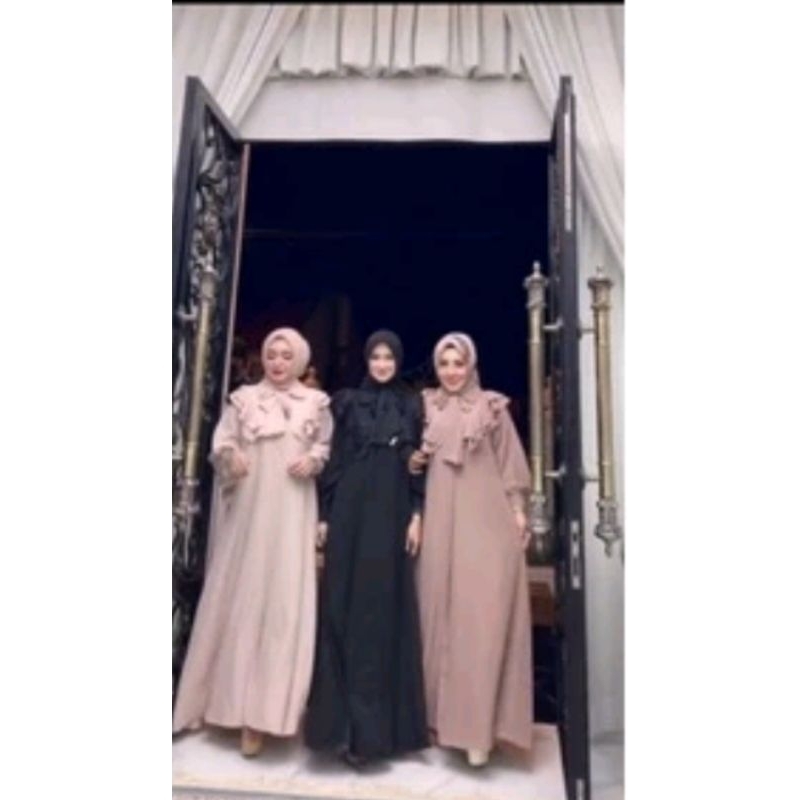 Gamis polos rempel dada