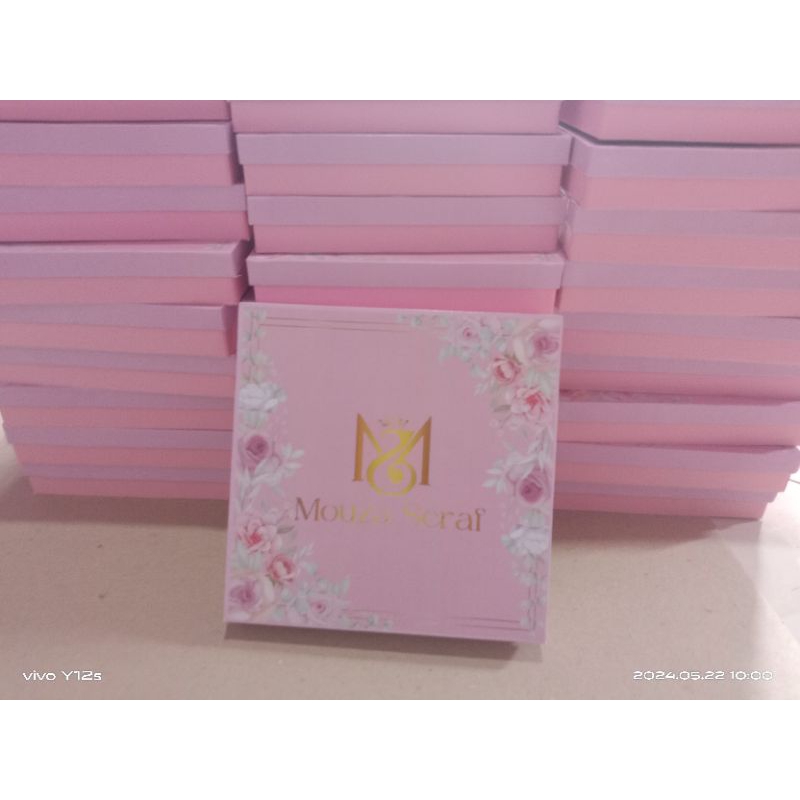 

hardbox custom logo size 16x16x3cm