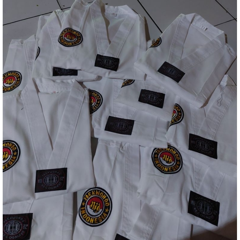 Seragam Taekwondo / Dobok Pemula