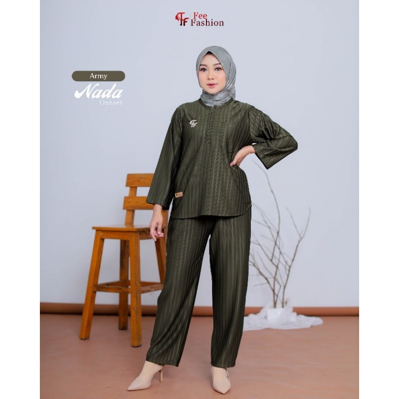 Nada oneset knitt by fee fashion