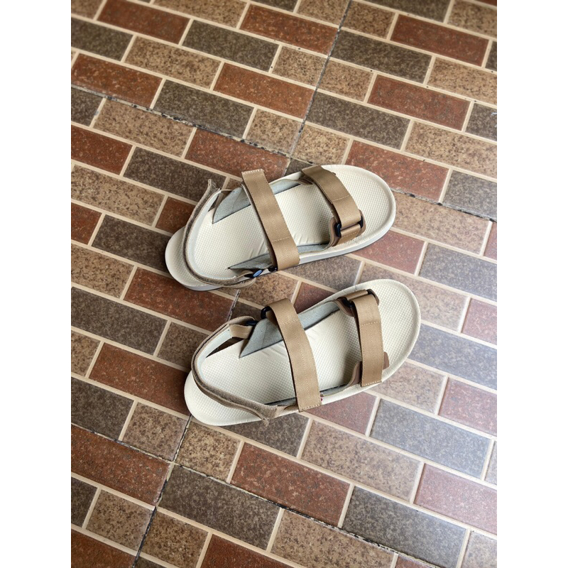 PRELOVED HIJACK SANDAL