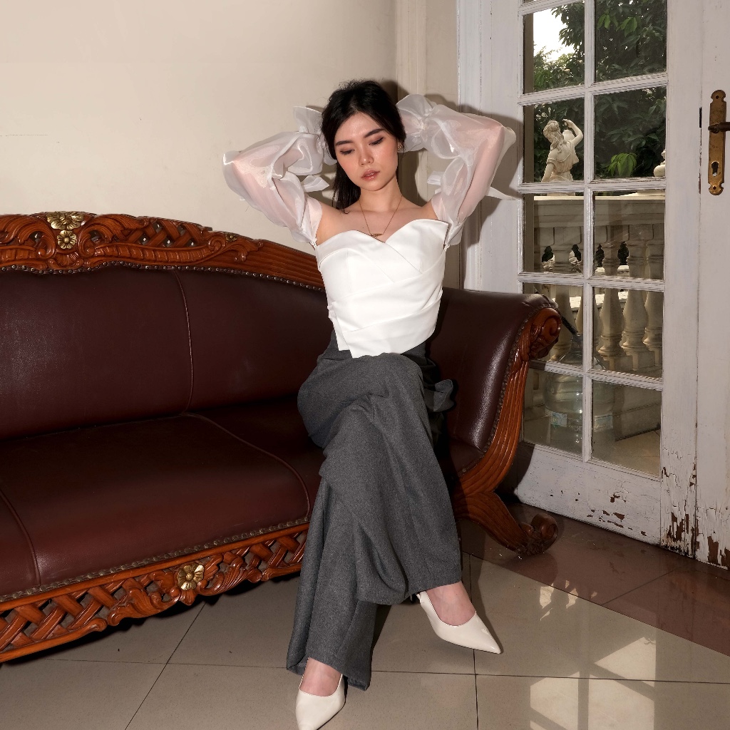 COMA LABEL X CARIN LILI - Mille Top in Black & White (Top Only) // top semi wool / top organza / top