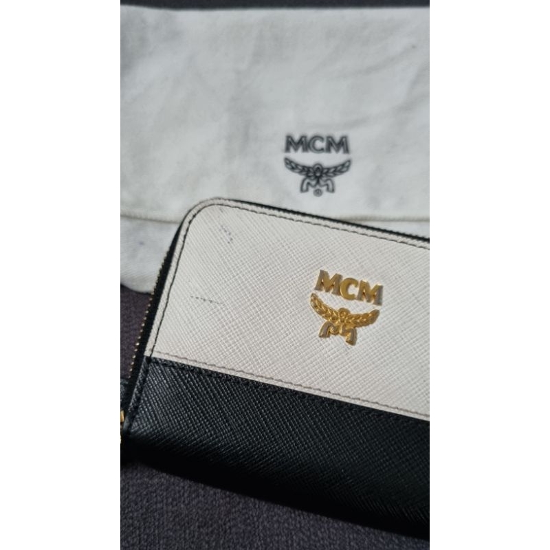 Preloved Dompet Kartu Card Holder MCM Second, Hitam Putih,