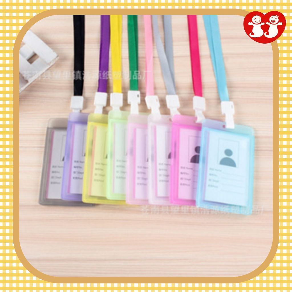 

Name Tag Id Card Transparant Gantungan Kartu Nama Plastik Vertical Lanyard Potrait Motif Polos Warna Warni Tanda Pengenal Bening