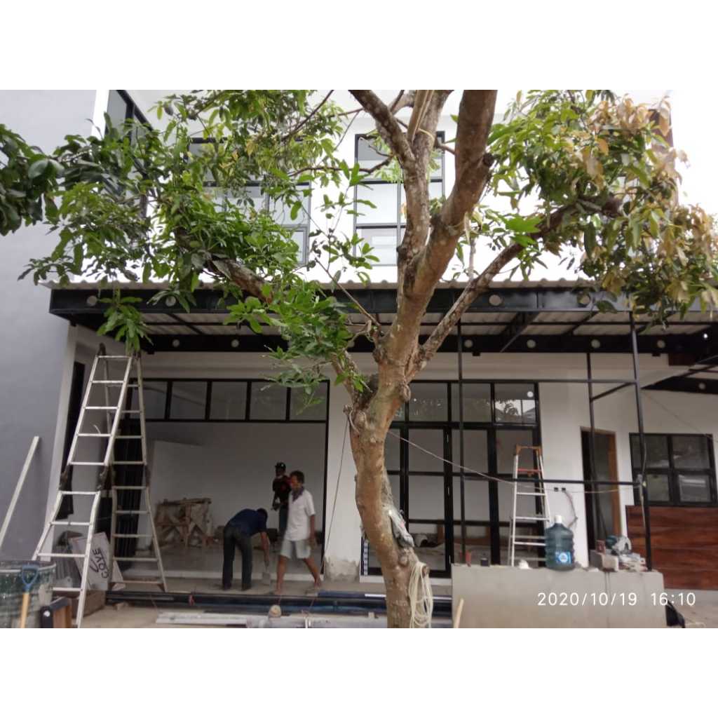 KANOPI ATAP RUMAH DARI BAHAN PVC MODERN