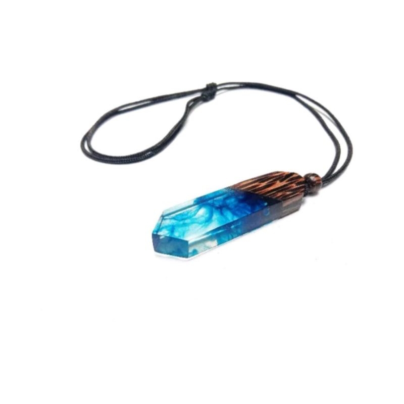 Kalung resin kombinasi kayu liwung