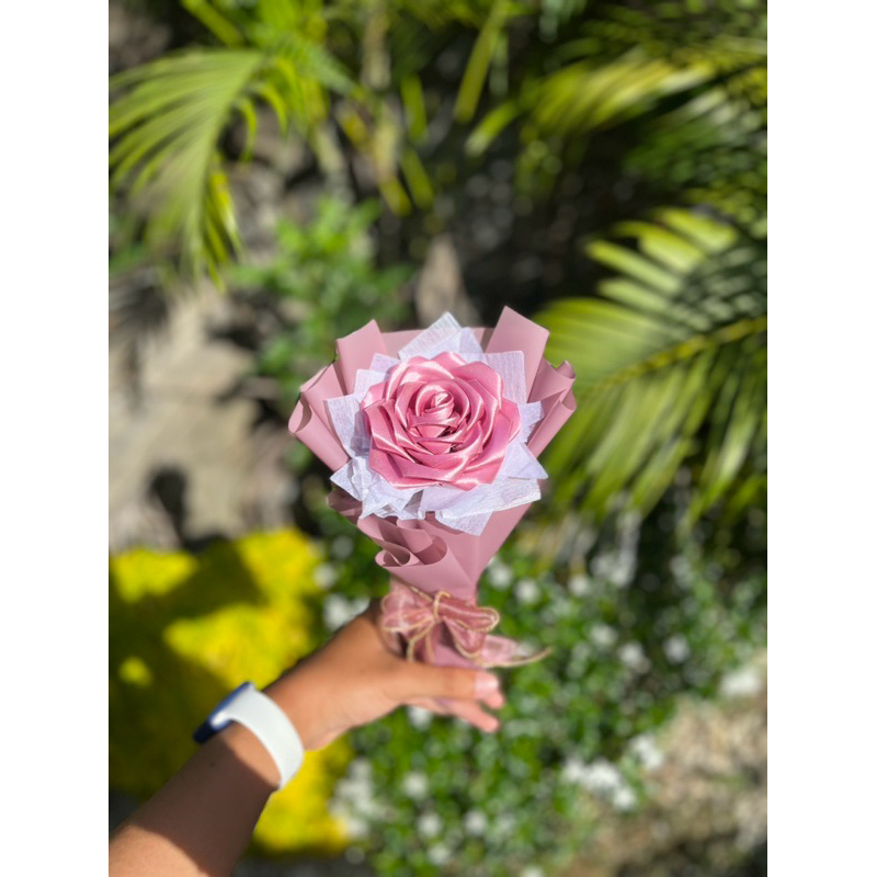 Buket bunga satin|Bouquet rose satin|Buket satin untuk pacar|Buket bunga satin termurah|Buket viral 