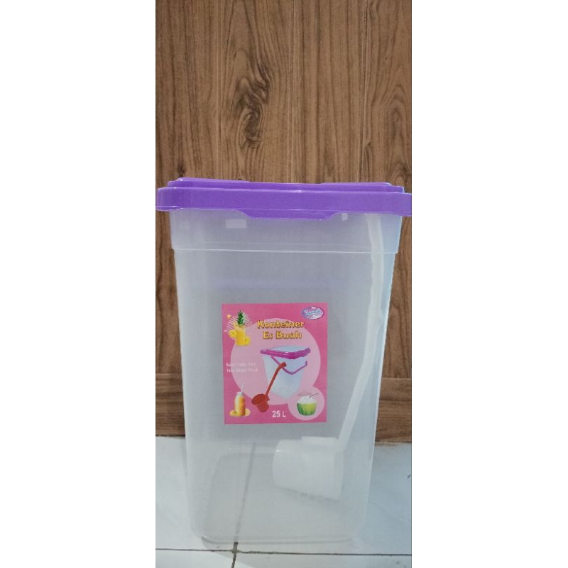 Countener es buah/Aquarium es buah/Tempat es buah