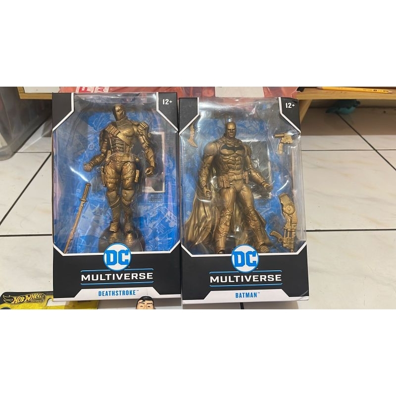 mcfarlane batman arkham knight dan Deadstroke arkham gold edition