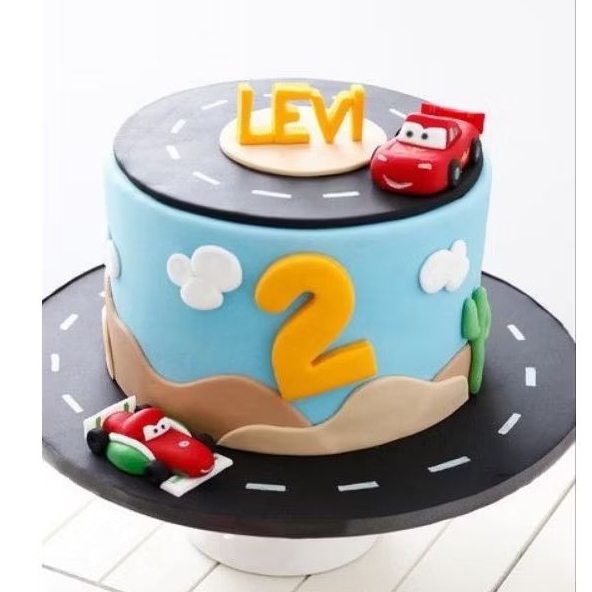 custom cake//cake thomas