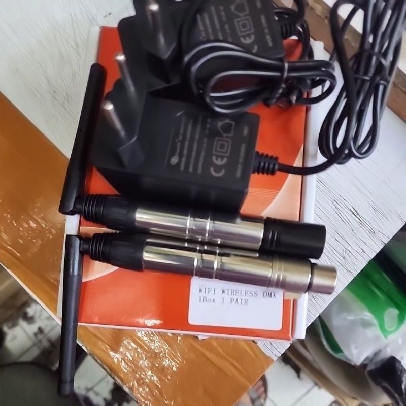 KONEKTOR DMX WIRELESS UNTUK DMX 512 KE LAMPU LAMPU PANGGUNG STAGE LIGHT DMX WIRELESS CONNECTOR