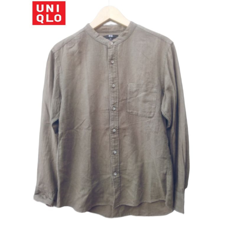 Kemeja UNIQLO kerah Shanghai