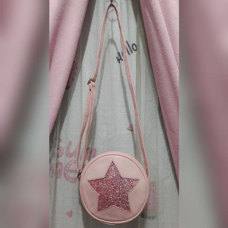 tas sling bag wanita. tas sling bag preloved. tas bulat