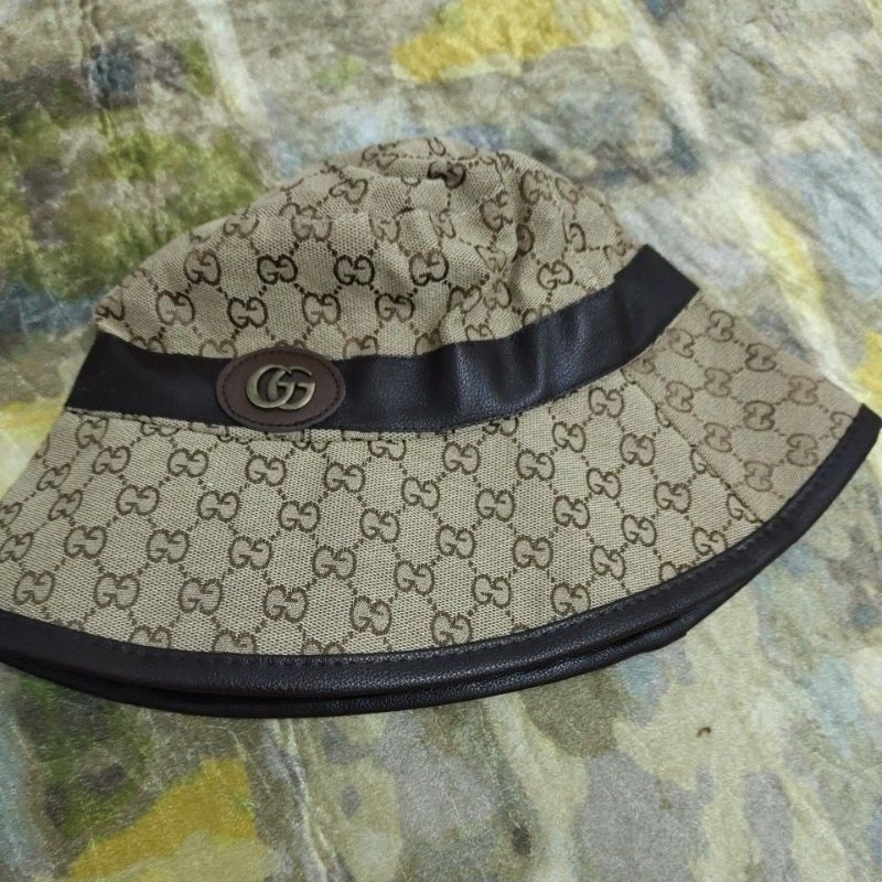 Topi bulat bucket gucci