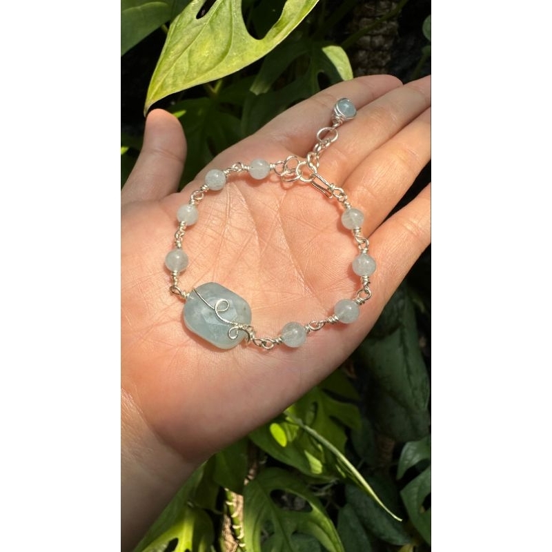 Aquamarine Wire Bracelet / Gelang Batu Aquamarine