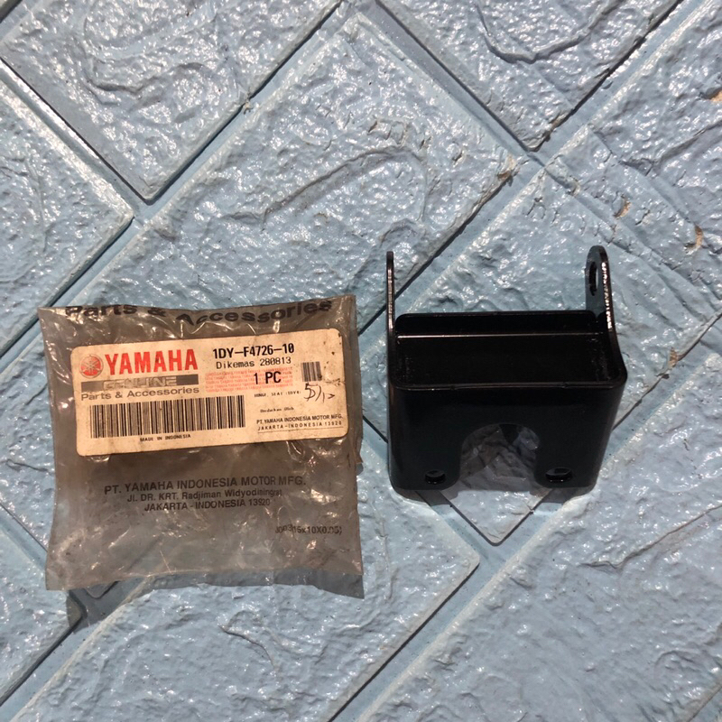 (KD/4/6) ENGSEL JEPITAN JOK YAMAHA JUPITER Z1 ORIGINAL YGP (KODE PART 1DY-F4726-10)
