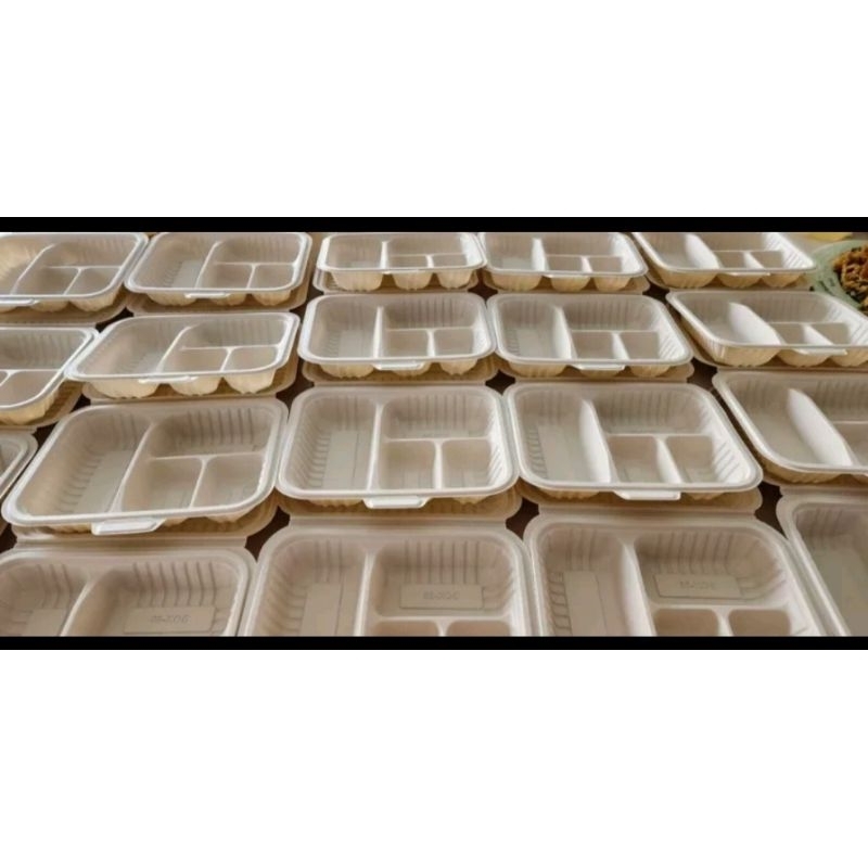 Gardenglories Meal Box Plastik Sekat 4 (20Pcs) / Meal Box 88 Cream Merak (20Pcs) / Meal Box Sekat 4