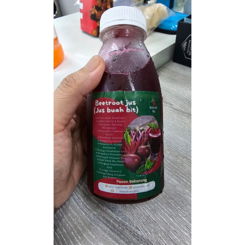 

Jus buah bit