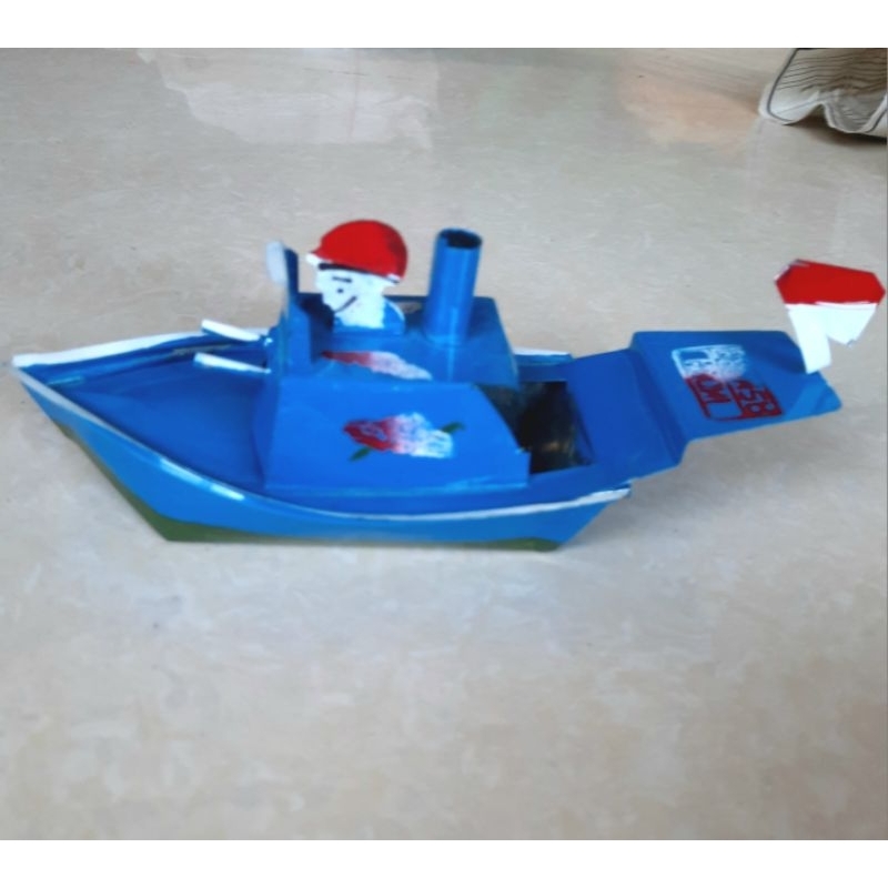 Perahu kapal otok-otok besar Mainan