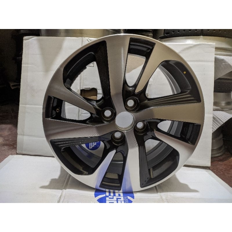 Velg Original/OEM Yaris TRD R16