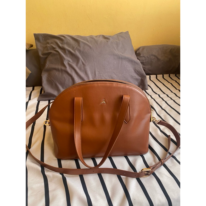 preloved Tas Povilo