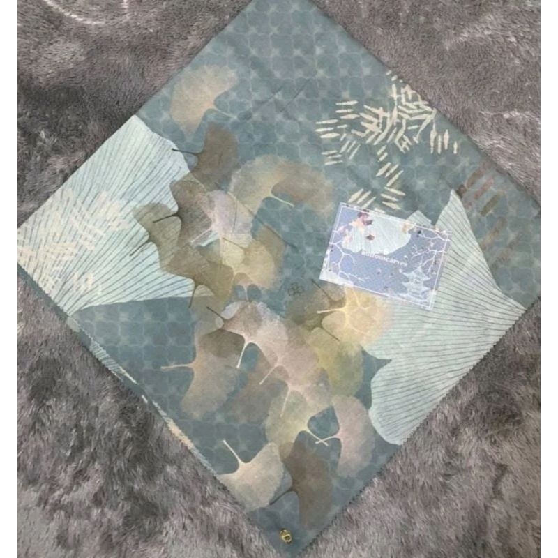 preloved Ginkgo buttonscarves