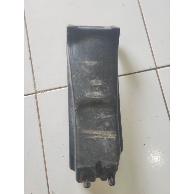 spakbor kolong sambungan slebor belakang gl100/125 ori