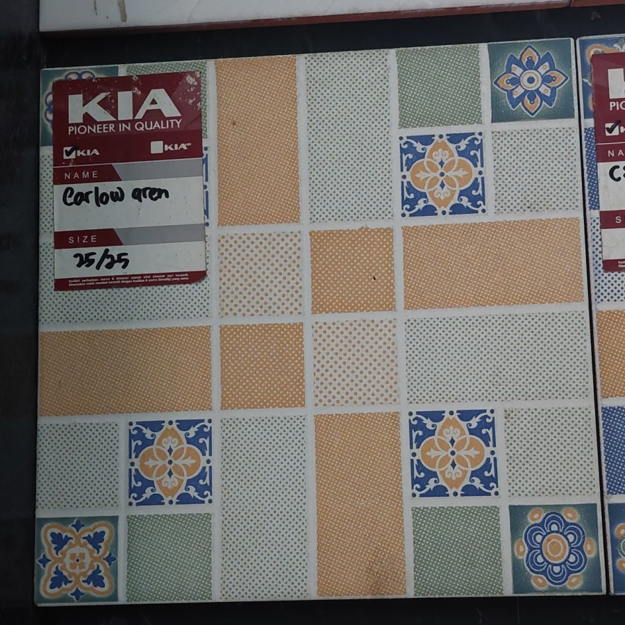 Keramik Lantai Kamar Mandi 25x25 / Keramik 25x25 Kasar / Keramik Kia Carlow Beehive / Keramik Vintag