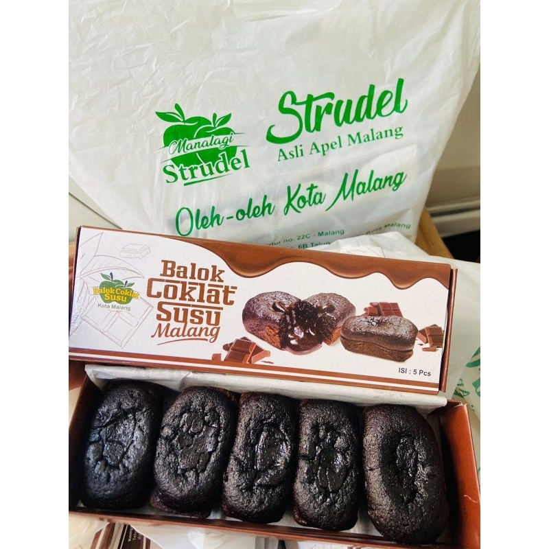 

kue balok cokelat susu isi 5 by strudel malang