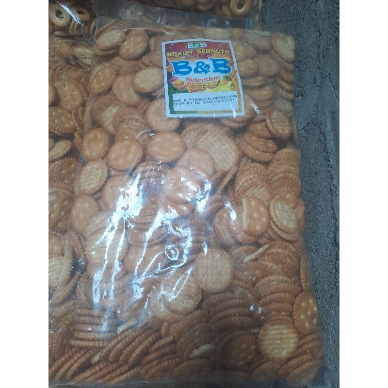 

Biskuit berkwalitas rasa pisang enak 2000gr