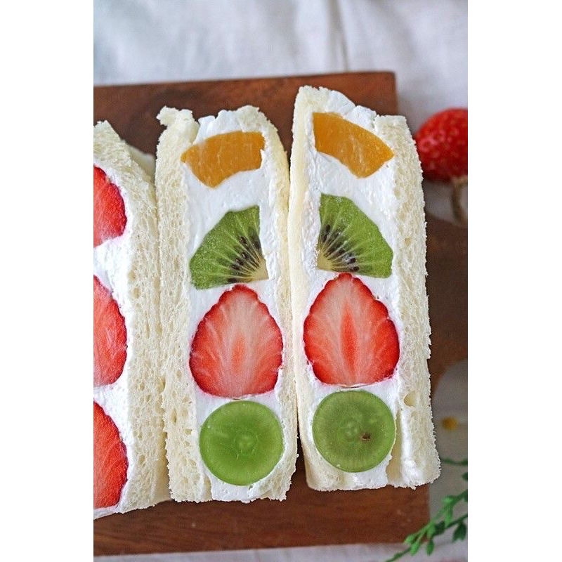 

Fruit Sando ( Mix Fruit) - One slice