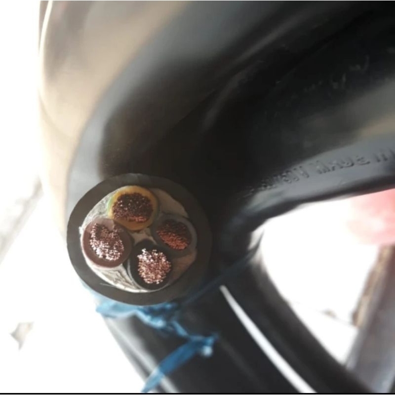 Kabel NYYHY 4 x 25 mm Supreme Kabel Listrik Serabut NYYHY 4x25 mm Hitam