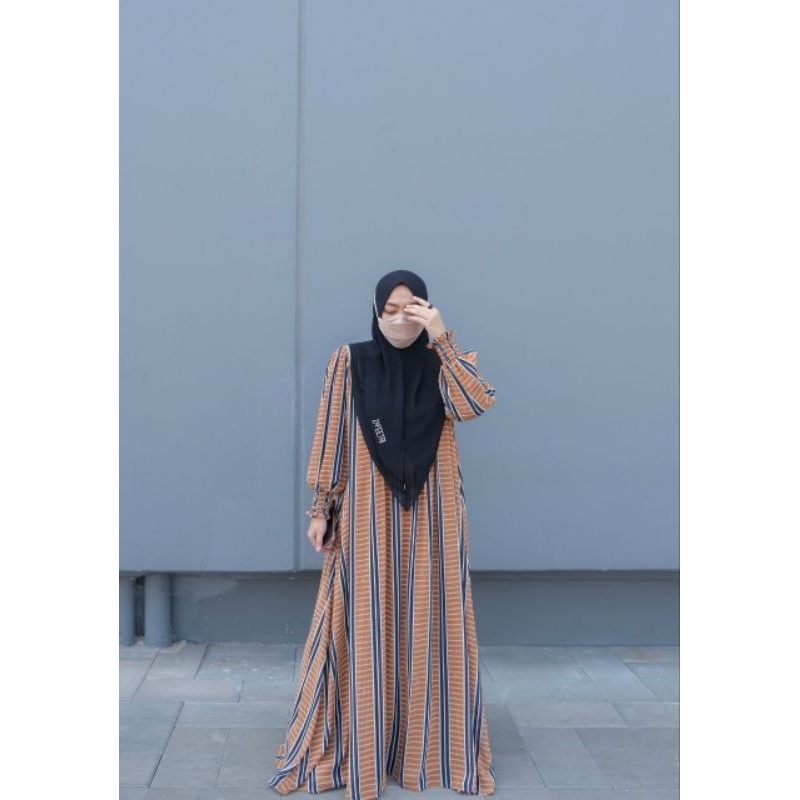 ABAYA LINEA SERIES ZAFEETRI ( KHIMAR POLOS/TANPA LOGO CRISTAL)